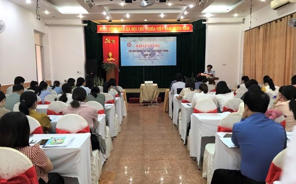 Khai giảng lớp bồi dưỡng về cải cách hành chính năm 2023