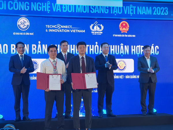 Diễn đàn chuyển đổi số, chuyển đổi xanh cho phát triển bền vững