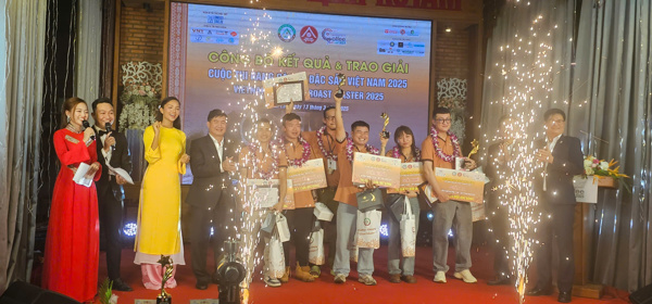 Trao giải Cuộc thi Rang cà phê đặc sản Việt Nam 2025 - Vietnam Amazing Roast Master 2025