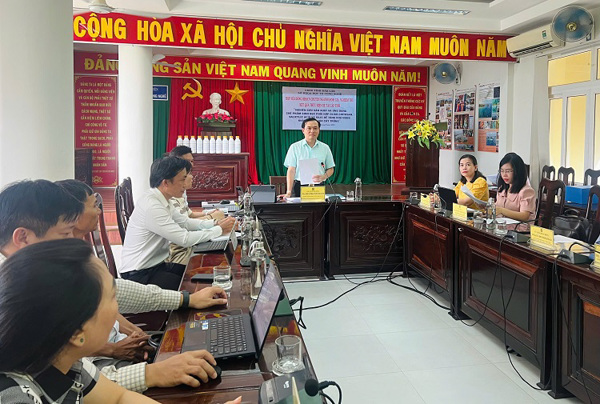 Nghiệm thu đề tài chế phẩm sinh học mới giúp cây trồng kháng bệnh
