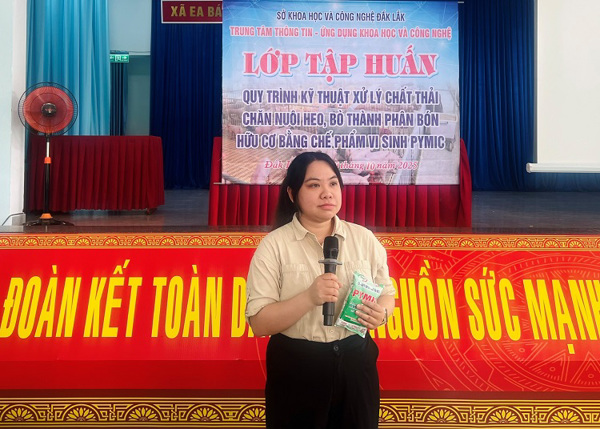 Tập huấn quy trình xử lý chất thải chăn nuôi  thành phân bón hữu cơ