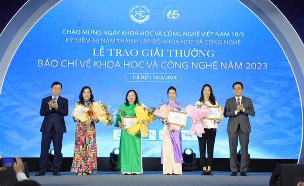 Phát động "Giải thưởng báo chí về khoa học, công nghệ, đổi mới sáng tạo và chuyển đổi số"