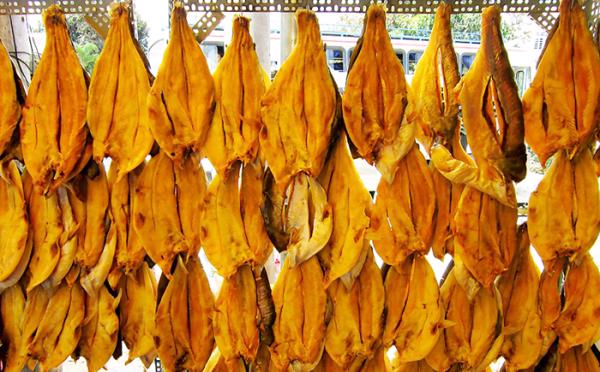 Kéo dài thời gian bảo quản cá tra khô bằng quercetin và tinh dầu ớt