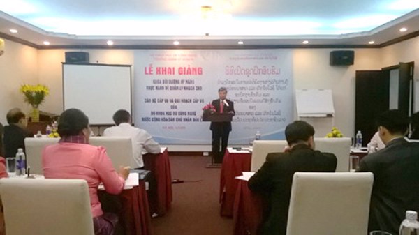 Khai giảng khóa Bồi dưỡng kỹ năng thực hành về quản lý khoa học và công nghệ cho Lào