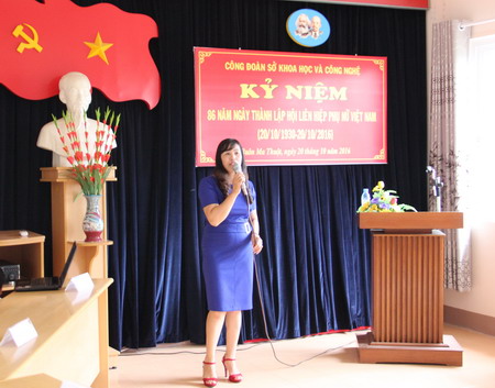 Văn nghệ chào mừng