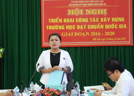 Phó Chủ tịch UBND tỉnh, Trưởng Ban Chỉ đạo xây dựng THĐCQG tỉnh H’Yim Kđoh phát biểu tại Hội nghị