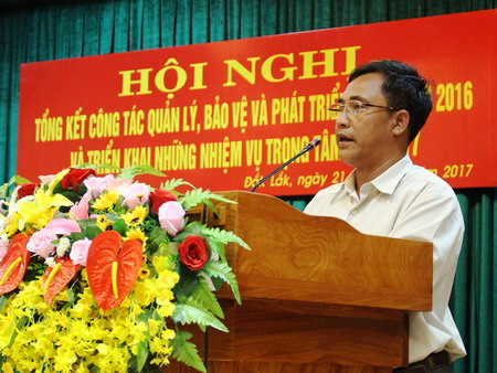 Đại diện UBND huyện Ea H’leo phát biểu thảo luận tại Hội nghị