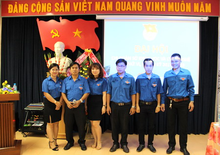 Ban chấp hành Chi đoàn Sở KH&CN nhiệm kỳ 2017-2019 ra mắt Đại hội
