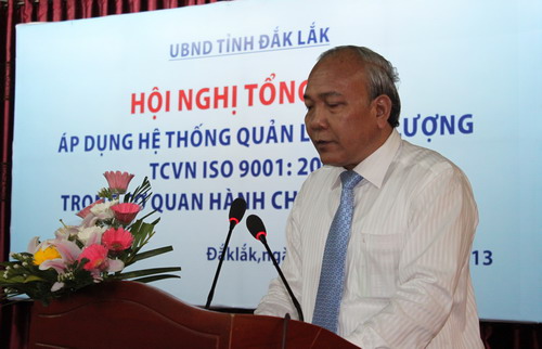 Đồng chí Y Dhăm Enuôl - Phó Chủ tịch Thường trực UBND tỉnh phát biểu chỉ đạo tại Hội nghị